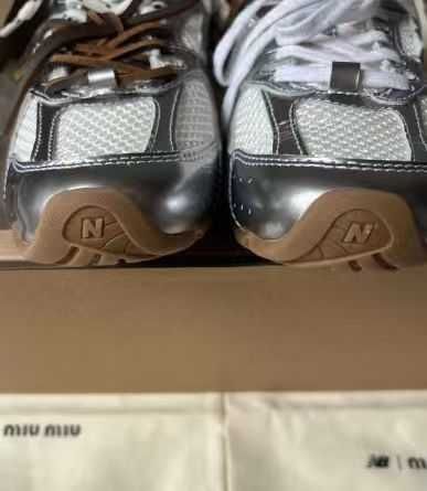 buty_New_Balance_x_Miu_Miu_530_SL_Srebrny_Espadryle / Rozmiar.36