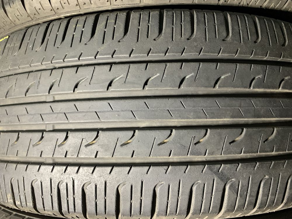 Шини б/у літо 235/55 18 Goodyaer efficient grip suv 4x4