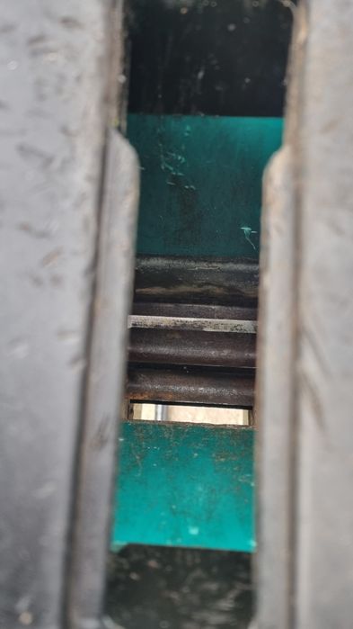 Rozdrabniacz do gałęzi rębak Bosch  2200 watt