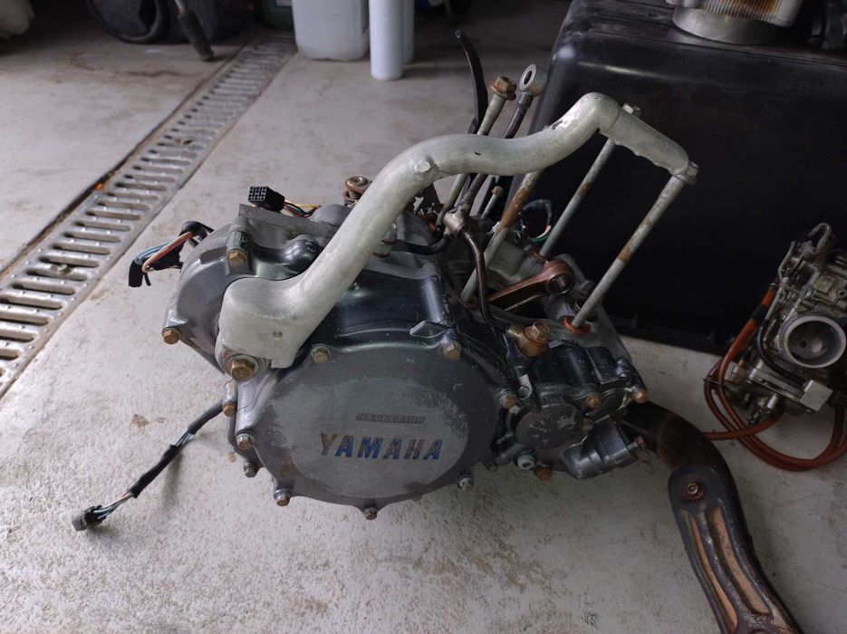 Yamaha WR yzf 426 400 części głowica silnik