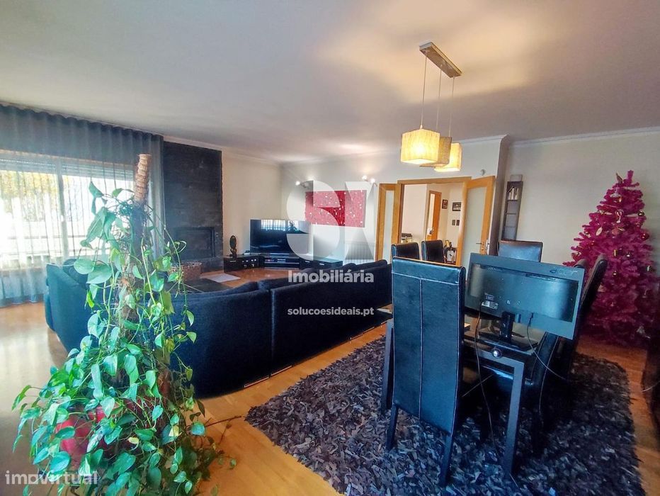 Moradia Geminada T4 - Maia