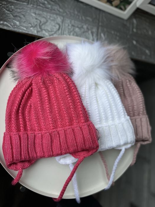 Акція!Шапка зимова на флісі для дівчинки в різних кольорах