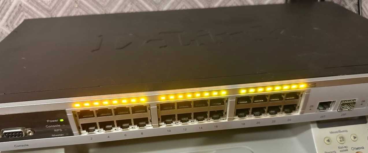 Коммутатор D-Link des 3528