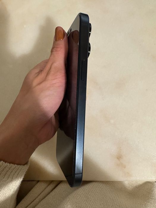 iPhone 15 Pro Max garantia expirada