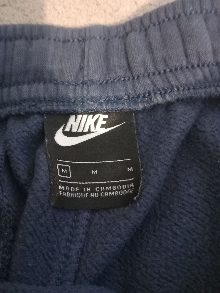 Sprzedam spodnie Nike