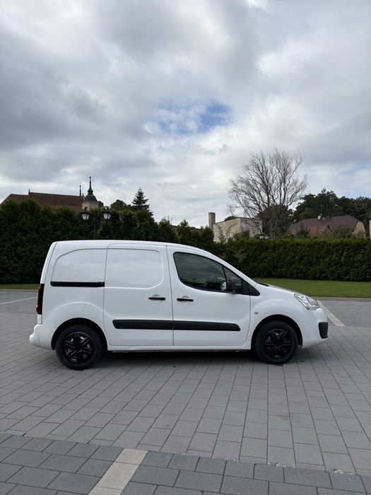 Peuheot Partner !! 1.6 HDI !! Zadbany !! 3os (Berlingoo )