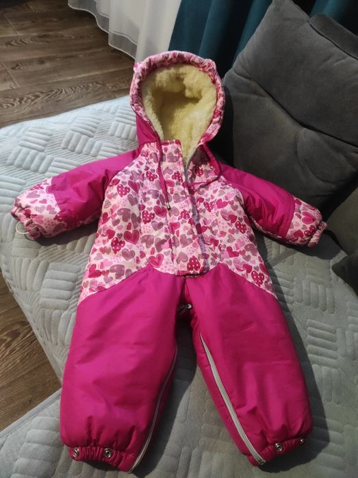 Ліжко з матрацом + дитячий одяг