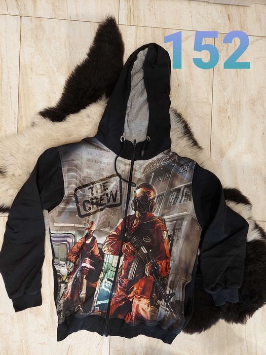 Sprzedam bluzę rozmiar 152