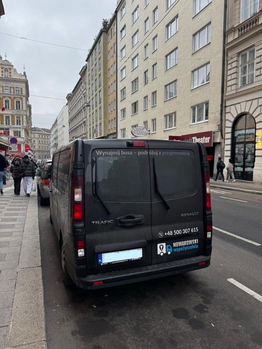 BUS 9 OSOBOWY Renault Trafic AUTOMAT NA WYNAJEM Wesela z kierowcą