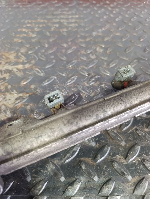 Régua/ Rampa de injeção para Volkswagen Golf IV 036 133 319