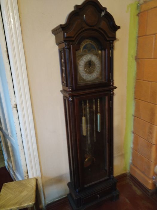 Zegar podłogowy antyk