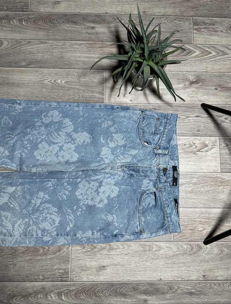 Джинси Jaded London Skate Fit Flowers Baggy Jeans