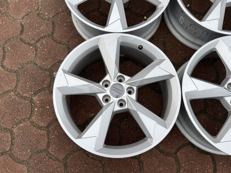 Felgi Audi q3 q2 S-Line 19 cali 5x112 a3 rotor 83a oryginał tiguan