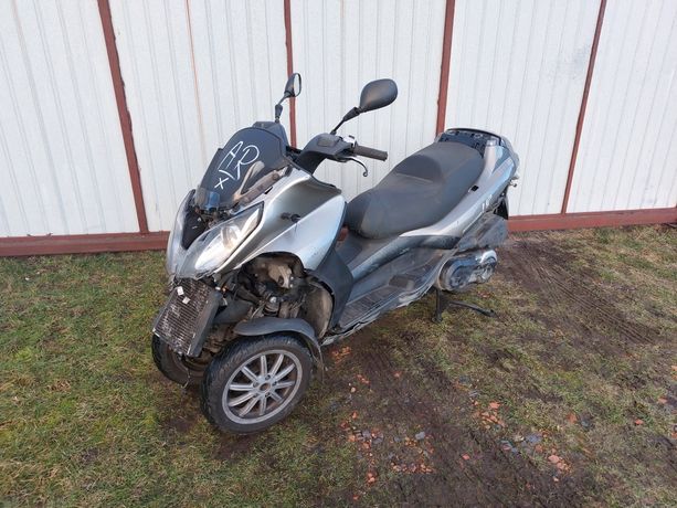 Piaggio MP3 500    400   ///  300   /// 500 LT L5e