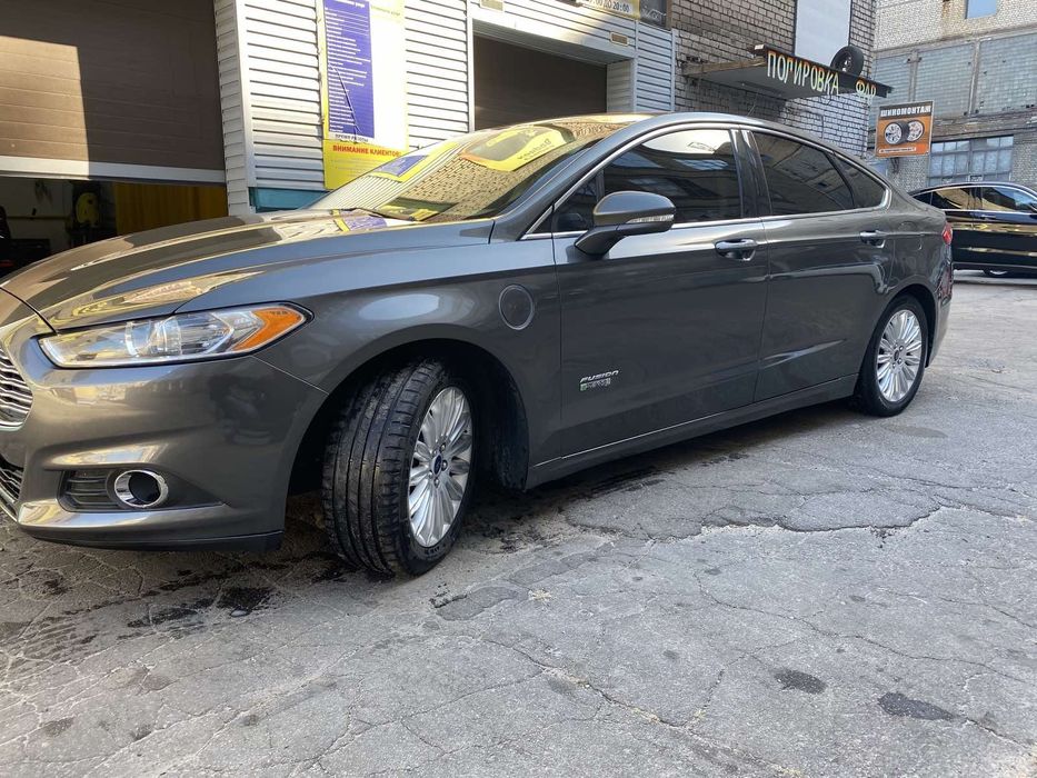 Продам FORD FUSION plagin
