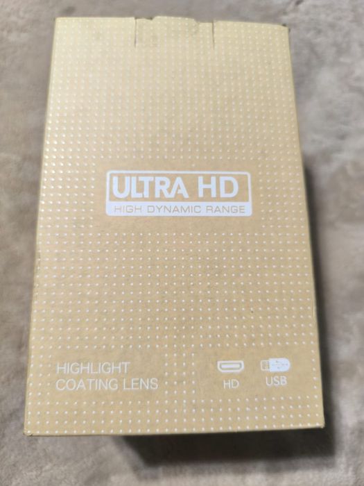 Проектор хороший стан користувались лише два три рази