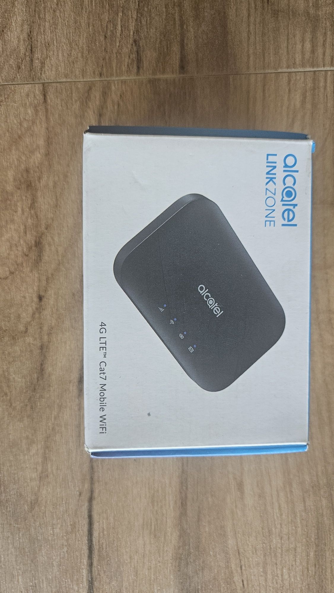 Alcatel Link Zone 4G LTE Cat7 Mobile WiFi