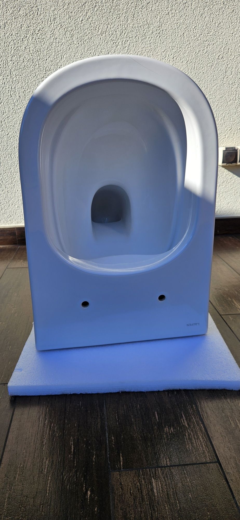 Miska WC Laufen LUA + deska