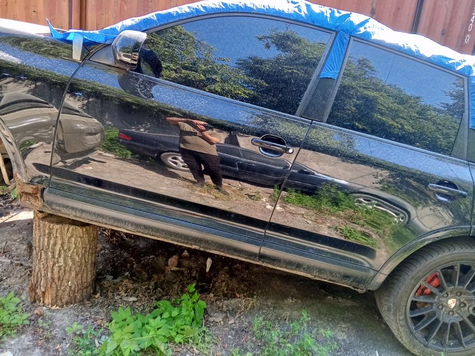Продам двері Порш каен 957 и 955