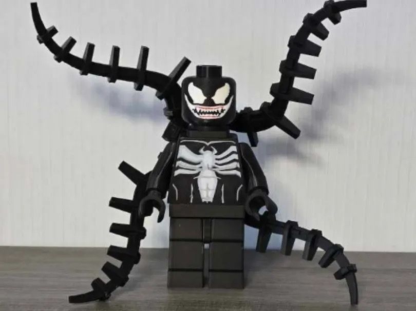 Figurka Venom LEGO XL