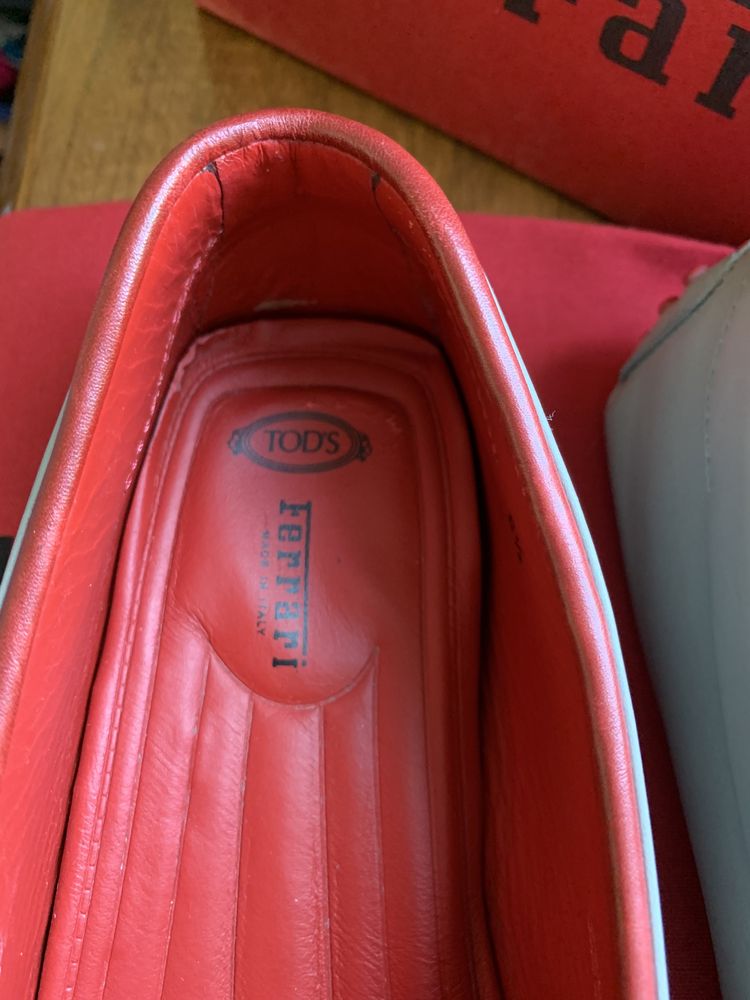 Продам лоферы TOD’S for Ferrari