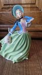 Figurka porcelanowa Royal Doulton Autumn Breeze
