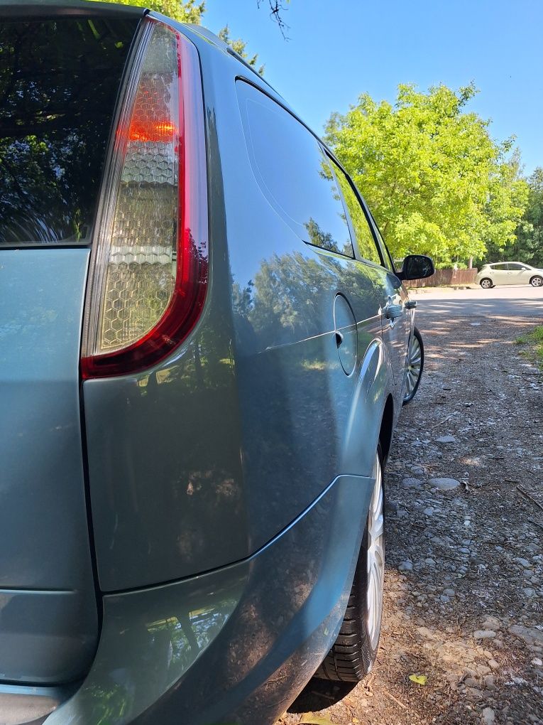 Ford focus titanium