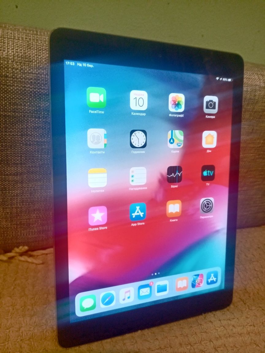 Ipad Air 16 ГБ в хорошем состояние