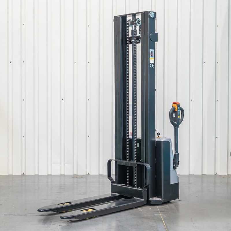 Elektryczny wózek podnośnikowy paleciak ESP1236 Udźwig 1200kg 3,6m