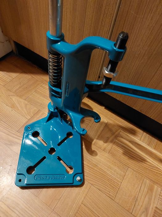 Stojak do wiertarki Black&Decker.