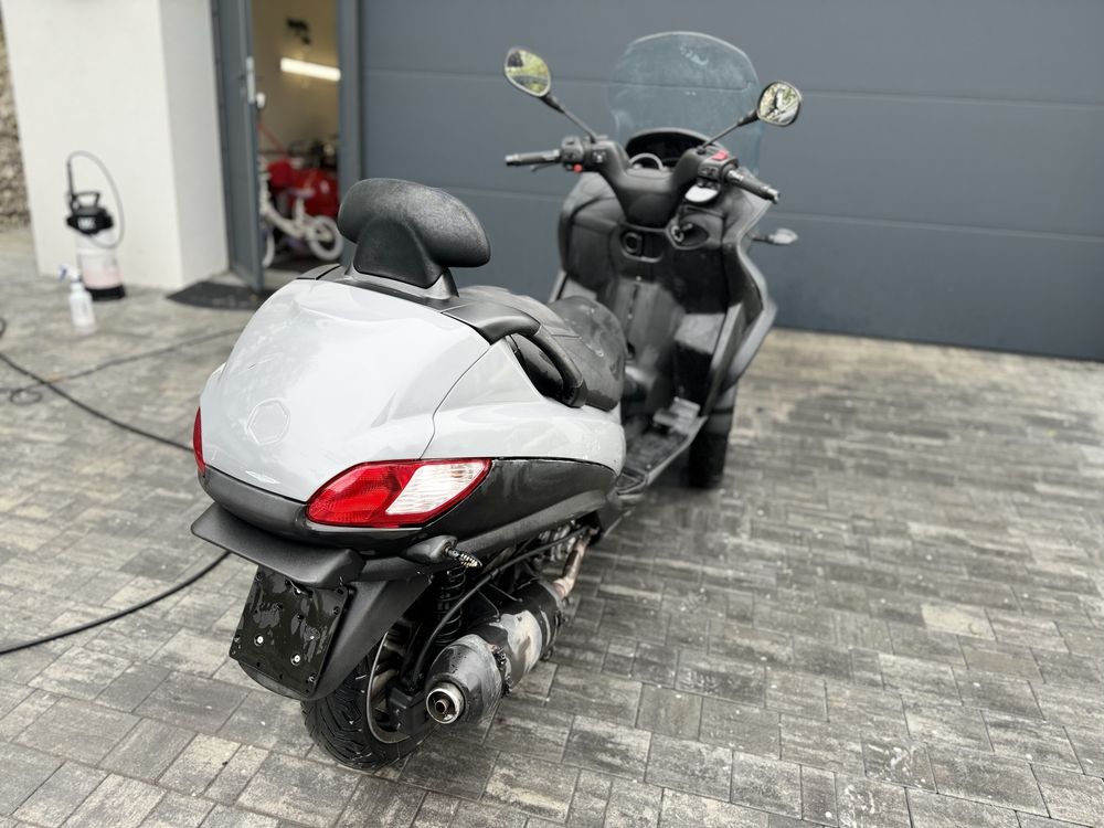 Piaggio MP3, 300 ccm , kat B L5E, rok 2010