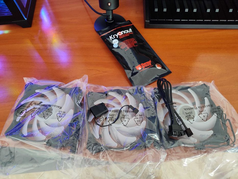 Ventoinhas RGB da MSI MAG (3 ventoinhas de 120 mm, 3 unidades, preto)