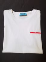 T - shirt / Prada