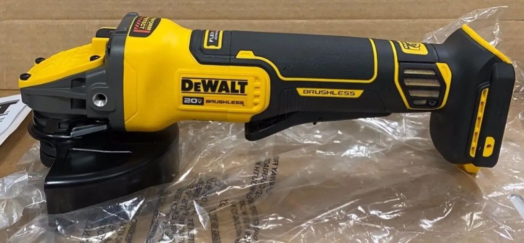 Безщіткова болгарка 125 мм DEWALT DCG415B 20V MAX FLEXVOLT із США