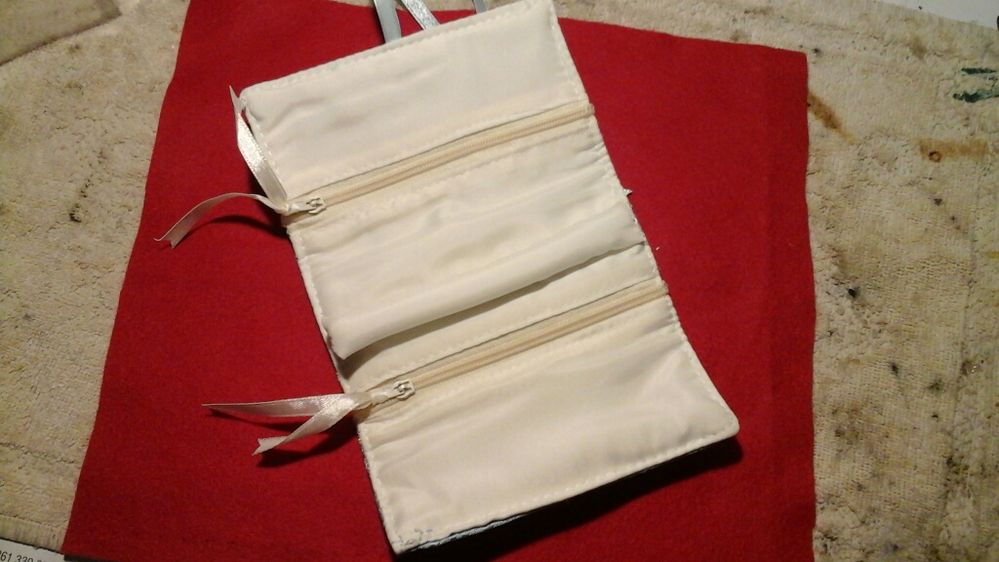 Bolsas senhora e chapéu senhora