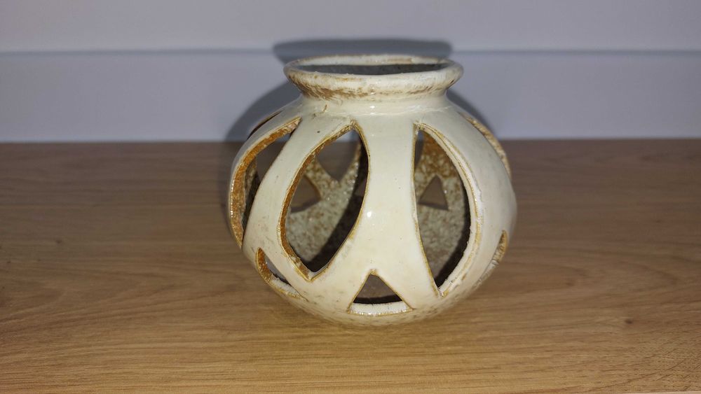 Świecznik kula, okrągły, beżowy_10 x 9 cm