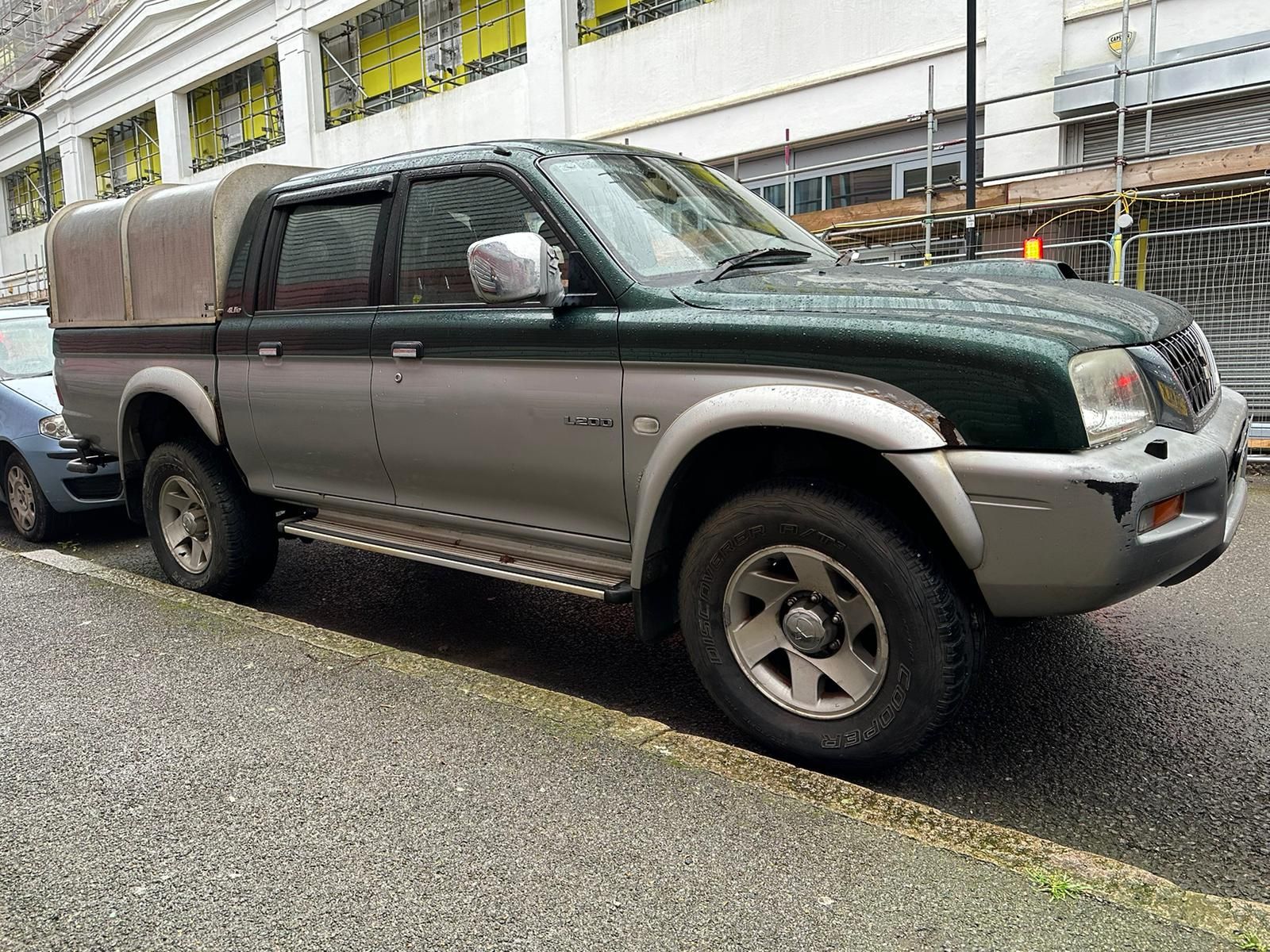 Mitsubishi L200 2002 рік