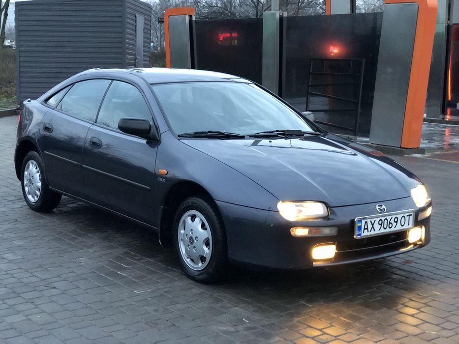 Mazda 323F BA 1998