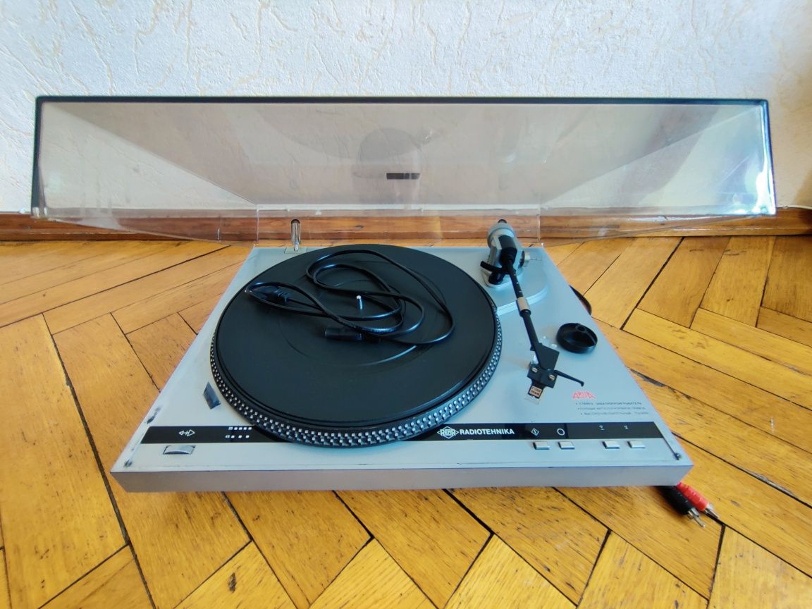 Radiotechnika Arija 102