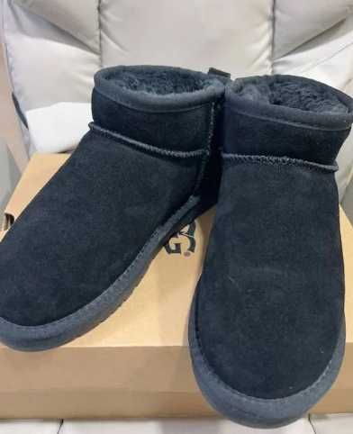 Śniegowce Ugg Bottines Classic Ultra czarne EU39