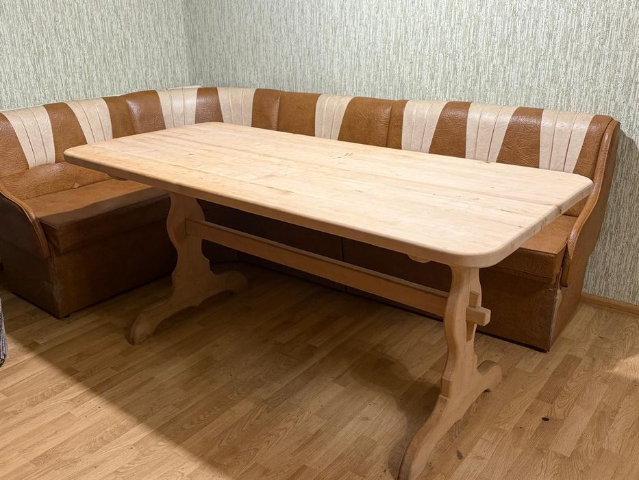 Стіл дерев'яний великий б/в, 2 шт.