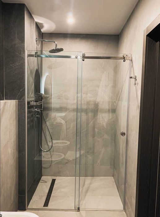 Душова кабіна зі скла,душові перегородки двері у душ ,під замволення