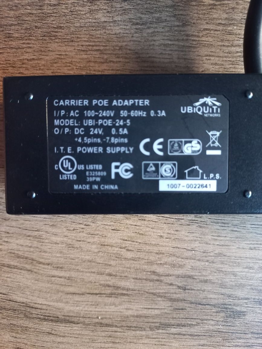 Carrier poe adapter