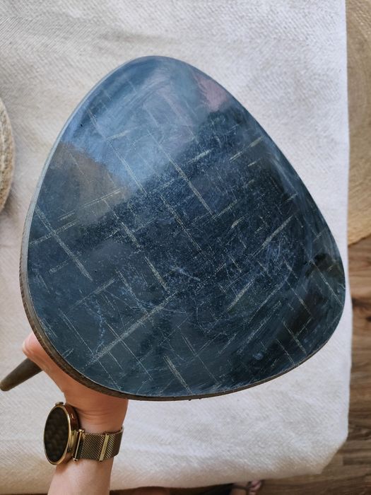 kwietnik stolik pomocnik PRL patyczak trójnóg