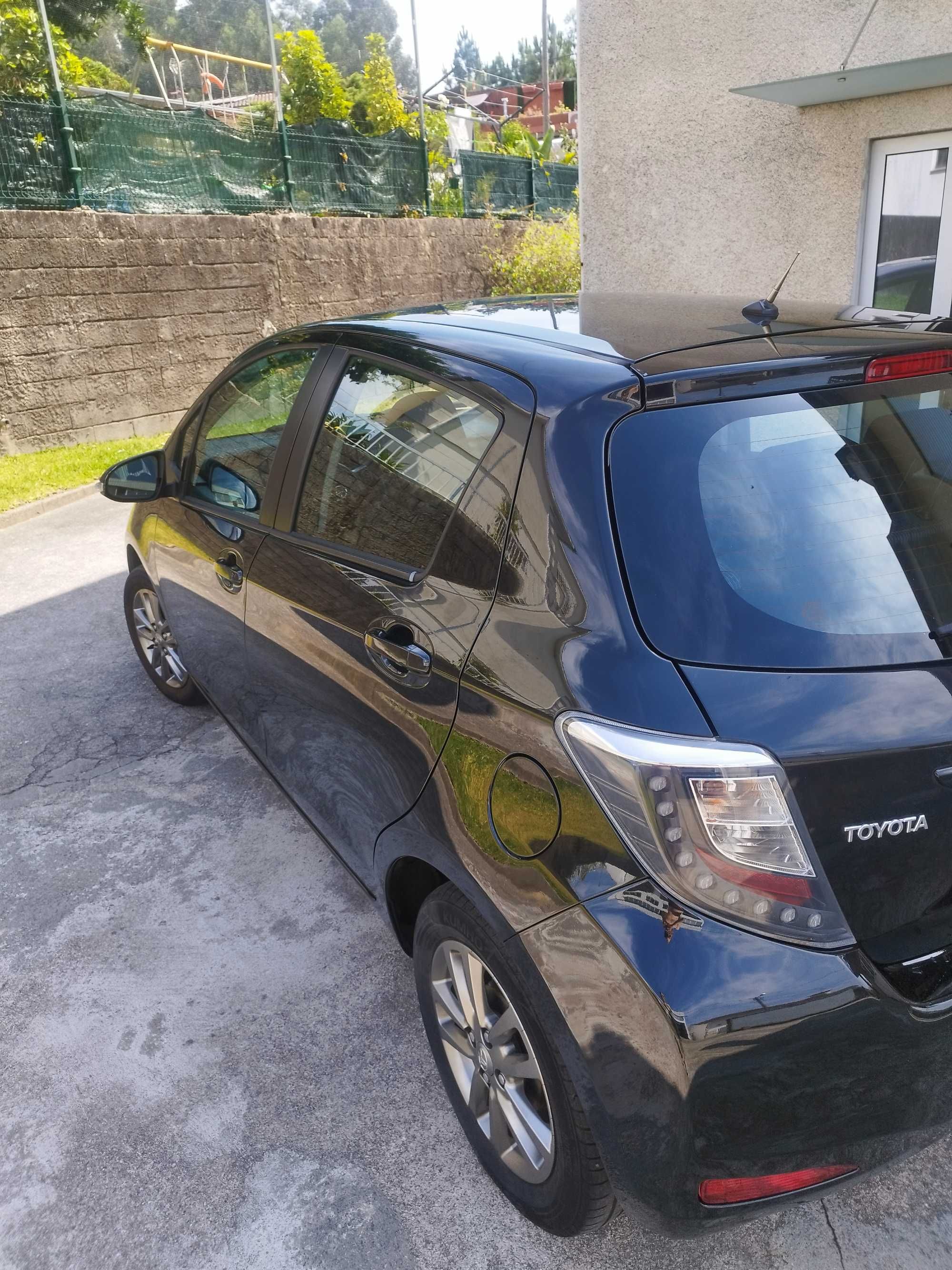 Toyota Yaris Active