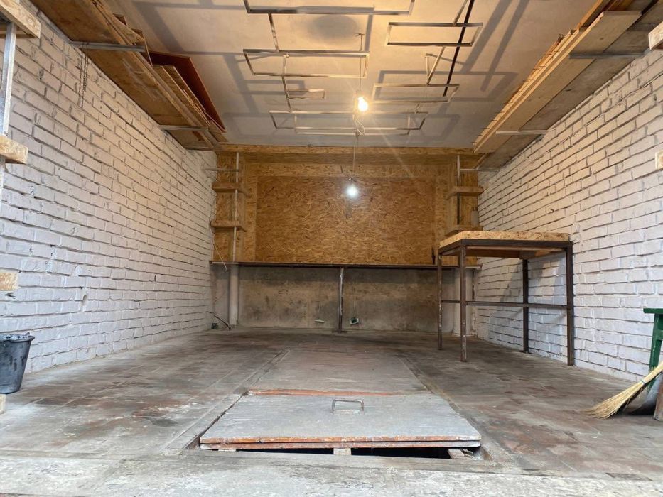 Цегляний гараж в ГК «Квітневий», Виноградар