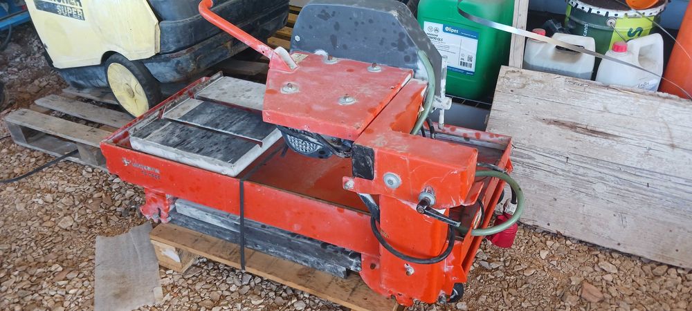 Máquina de cortar cerâmicos e ladrilhos HUSQVARNA TS350E