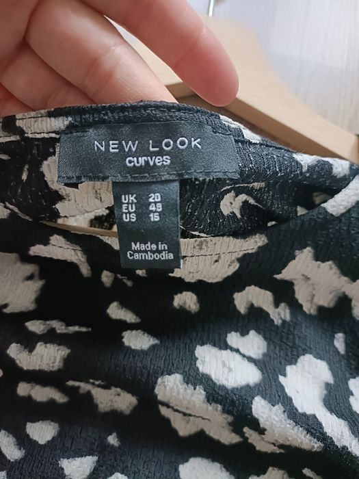 Sukienka damska rozkloszowana plus size czarna na imprezę na okazję 48
