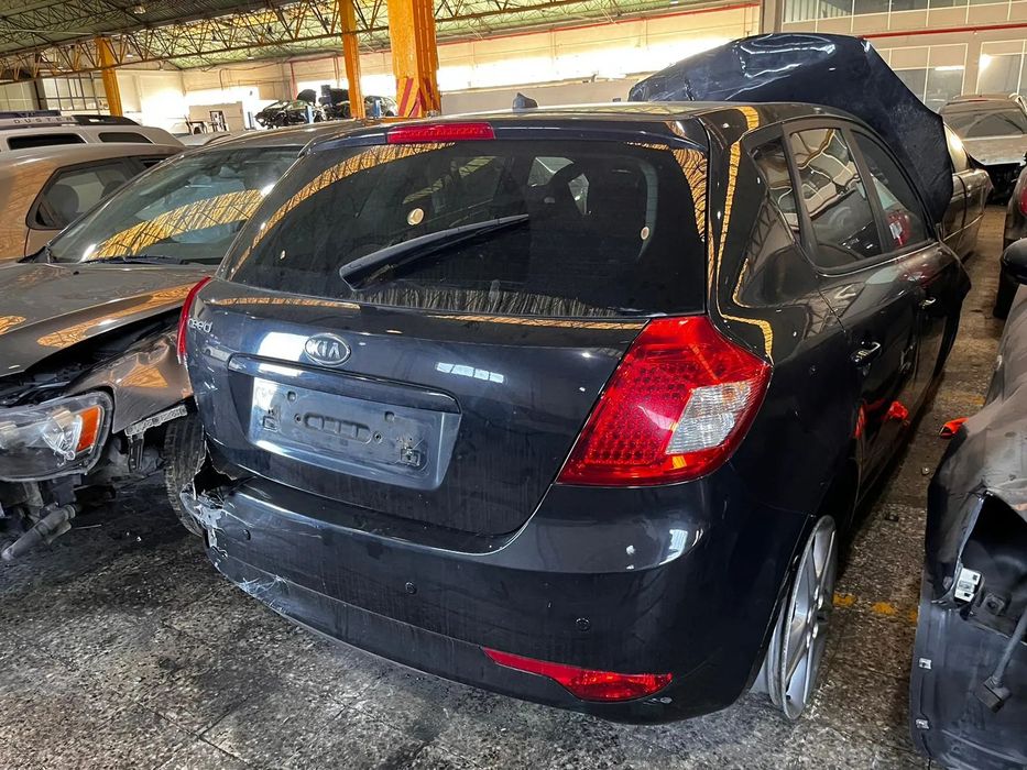 Kia Ceed 1.6 Crdi 2006 para peças