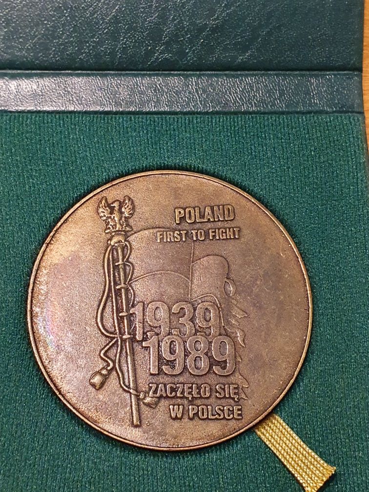 Medal odznaka Zaczęło się w Polsce coin moneta wojskowa kolekcjonerska
